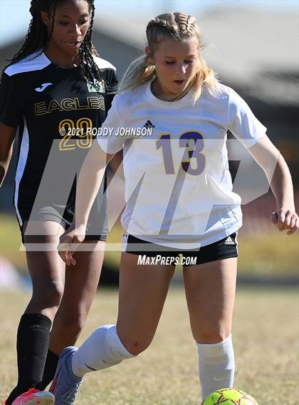 Thumbnail 2 in South Beauregard vs Holy Savior Menard photogallery.