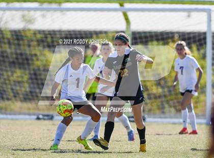 Thumbnail 3 in South Beauregard vs Holy Savior Menard photogallery.