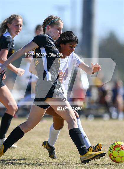 Thumbnail 2 in South Beauregard vs Holy Savior Menard photogallery.