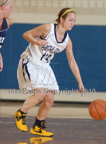 Thumbnail 3 in Burke Catholic [John S.] vs. Highland (Section 9 Class B Final) photogallery.