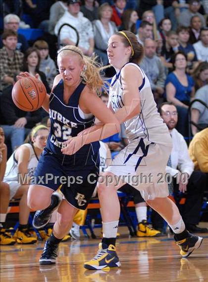 Thumbnail 2 in Burke Catholic [John S.] vs. Highland (Section 9 Class B Final) photogallery.