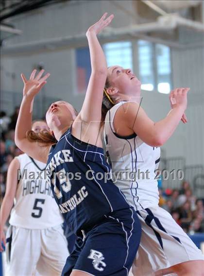 Thumbnail 2 in Burke Catholic [John S.] vs. Highland (Section 9 Class B Final) photogallery.