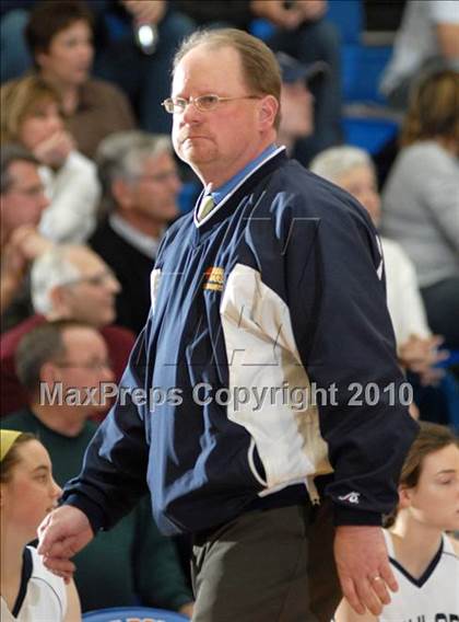 Thumbnail 3 in Burke Catholic [John S.] vs. Highland (Section 9 Class B Final) photogallery.