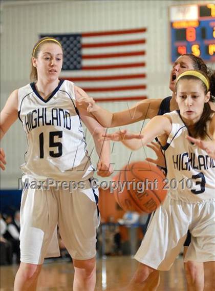 Thumbnail 2 in Burke Catholic [John S.] vs. Highland (Section 9 Class B Final) photogallery.