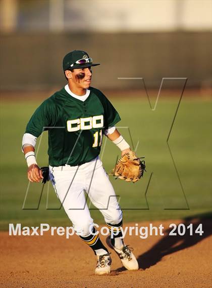 Thumbnail 2 in Canyon del Oro vs Pleasant Valley (Lancer Baseball Classic) photogallery.