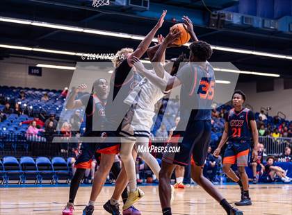 Thumbnail 3 in Northwood Temple Academy vs. GRACE Christian photogallery.