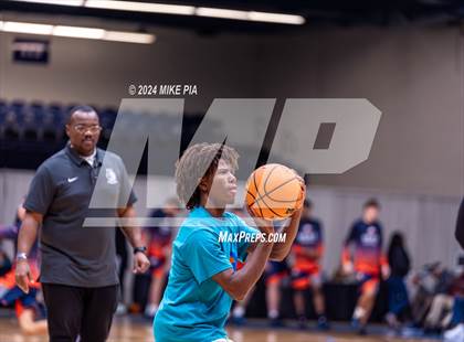 Thumbnail 3 in Northwood Temple Academy vs. GRACE Christian photogallery.