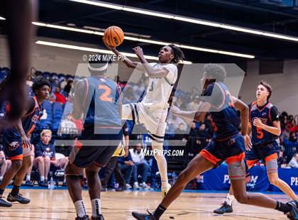 Thumbnail 1 in Northwood Temple Academy vs. GRACE Christian photogallery.