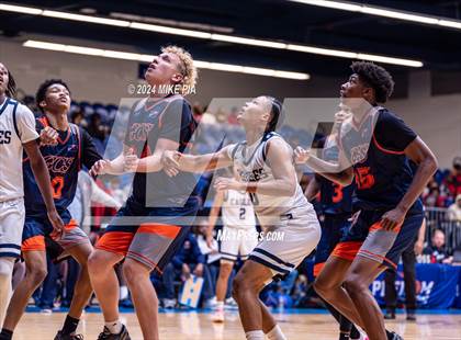 Thumbnail 3 in Northwood Temple Academy vs. GRACE Christian photogallery.