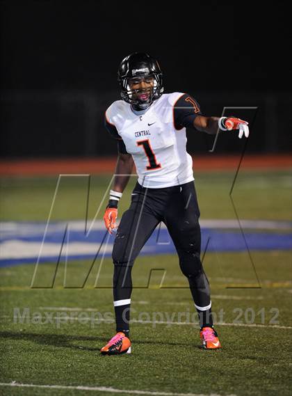 Thumbnail 2 in Central @ Hillsboro (MSHSAA District Playoffs) photogallery.