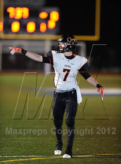 Thumbnail 2 in Central @ Hillsboro (MSHSAA District Playoffs) photogallery.