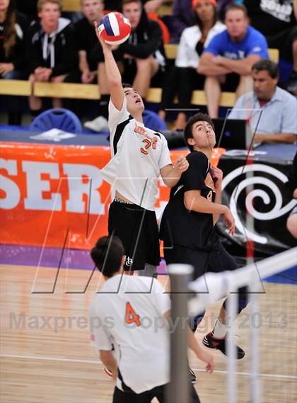 Thumbnail 2 in Huntington Beach vs Loyola (CIF SoCal Regional D1 Final) photogallery.
