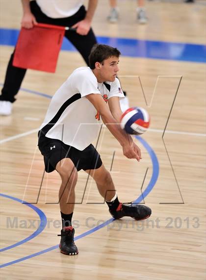 Thumbnail 2 in Huntington Beach vs Loyola (CIF SoCal Regional D1 Final) photogallery.