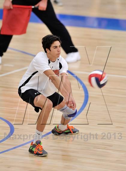 Thumbnail 1 in Huntington Beach vs Loyola (CIF SoCal Regional D1 Final) photogallery.