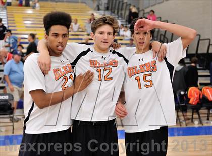 Thumbnail 2 in Huntington Beach vs Loyola (CIF SoCal Regional D1 Final) photogallery.