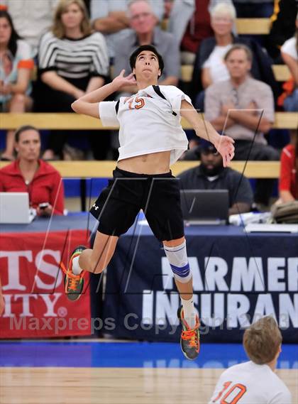Thumbnail 1 in Huntington Beach vs Loyola (CIF SoCal Regional D1 Final) photogallery.
