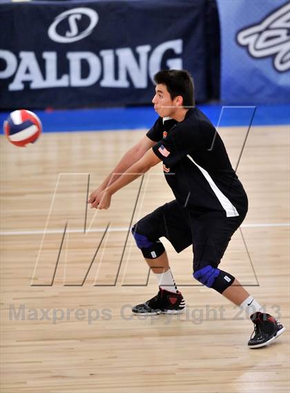 Thumbnail 3 in Huntington Beach vs Loyola (CIF SoCal Regional D1 Final) photogallery.