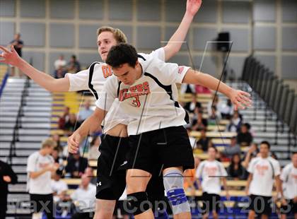 Thumbnail 1 in Huntington Beach vs Loyola (CIF SoCal Regional D1 Final) photogallery.