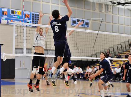 Thumbnail 1 in Huntington Beach vs Loyola (CIF SoCal Regional D1 Final) photogallery.