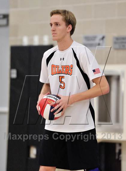 Thumbnail 3 in Huntington Beach vs Loyola (CIF SoCal Regional D1 Final) photogallery.