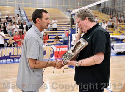 Thumbnail 3 in Huntington Beach vs Loyola (CIF SoCal Regional D1 Final) photogallery.