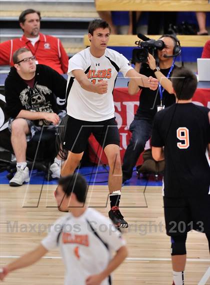 Thumbnail 1 in Huntington Beach vs Loyola (CIF SoCal Regional D1 Final) photogallery.