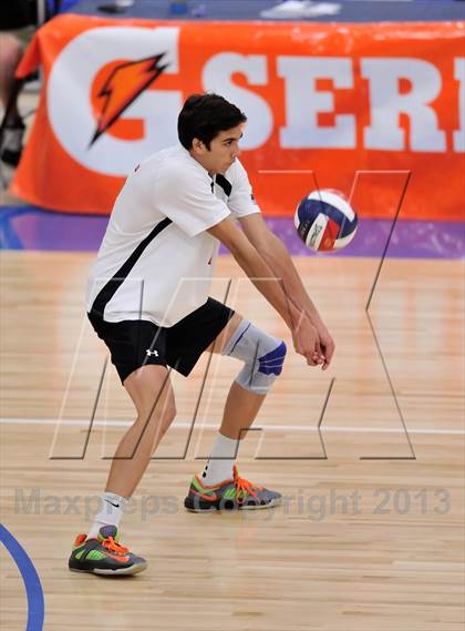 Thumbnail 2 in Huntington Beach vs Loyola (CIF SoCal Regional D1 Final) photogallery.