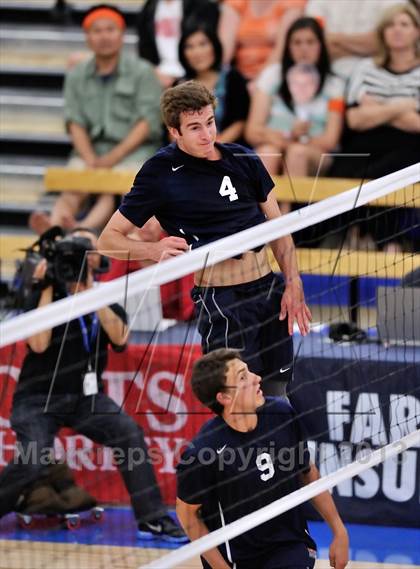 Thumbnail 2 in Huntington Beach vs Loyola (CIF SoCal Regional D1 Final) photogallery.