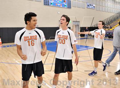 Thumbnail 1 in Huntington Beach vs Loyola (CIF SoCal Regional D1 Final) photogallery.