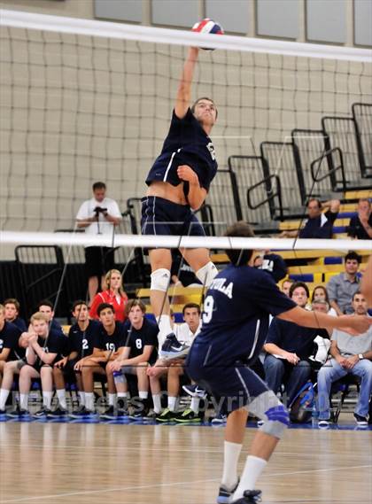 Thumbnail 3 in Huntington Beach vs Loyola (CIF SoCal Regional D1 Final) photogallery.