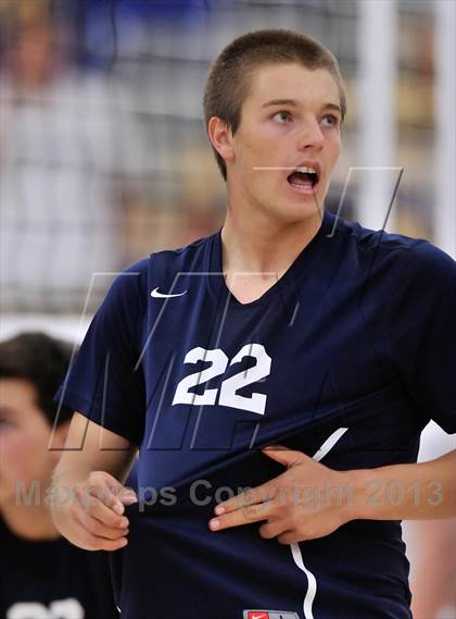 Thumbnail 3 in Huntington Beach vs Loyola (CIF SoCal Regional D1 Final) photogallery.