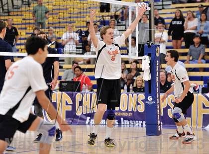 Thumbnail 2 in Huntington Beach vs Loyola (CIF SoCal Regional D1 Final) photogallery.