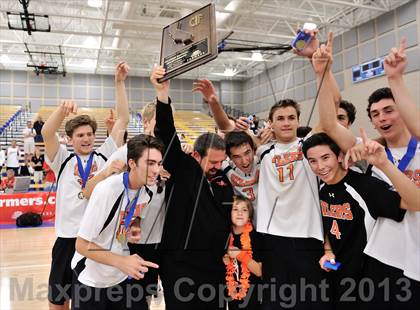 Thumbnail 1 in Huntington Beach vs Loyola (CIF SoCal Regional D1 Final) photogallery.