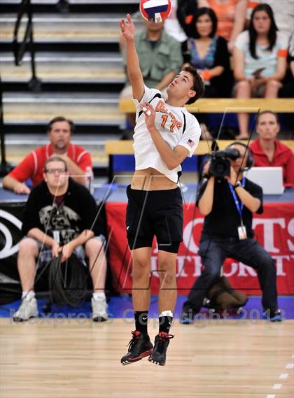 Thumbnail 3 in Huntington Beach vs Loyola (CIF SoCal Regional D1 Final) photogallery.