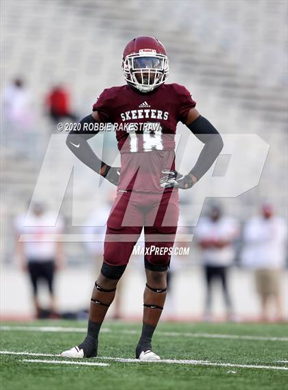 Thumbnail 2 in Lake Highlands vs Mesquite (Scrimmage) photogallery.