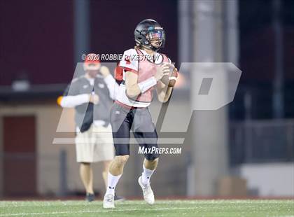 Thumbnail 2 in Lake Highlands vs Mesquite (Scrimmage) photogallery.