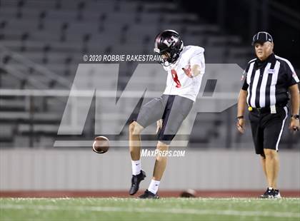 Thumbnail 1 in Lake Highlands vs Mesquite (Scrimmage) photogallery.