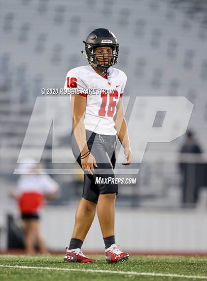 Thumbnail 3 in Lake Highlands vs Mesquite (Scrimmage) photogallery.
