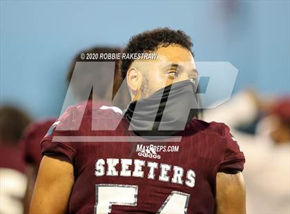 Thumbnail 2 in Lake Highlands vs Mesquite (Scrimmage) photogallery.