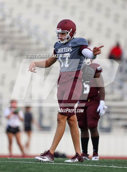 Thumbnail 2 in Lake Highlands vs Mesquite (Scrimmage) photogallery.