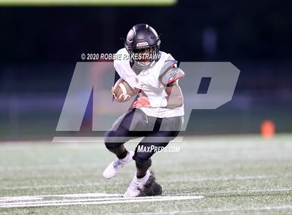 Thumbnail 2 in Lake Highlands vs Mesquite (Scrimmage) photogallery.