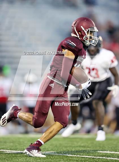 Thumbnail 1 in Lake Highlands vs Mesquite (Scrimmage) photogallery.