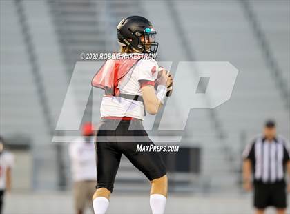 Thumbnail 1 in Lake Highlands vs Mesquite (Scrimmage) photogallery.