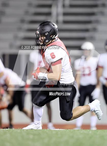 Thumbnail 1 in Lake Highlands vs Mesquite (Scrimmage) photogallery.