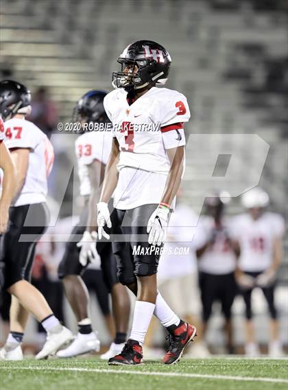 Thumbnail 3 in Lake Highlands vs Mesquite (Scrimmage) photogallery.