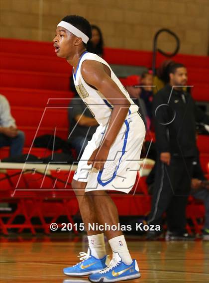 Thumbnail 2 in Lynwood vs. El Camino Real (Pacific Shores Tournament) photogallery.