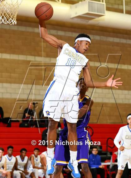 Thumbnail 1 in Lynwood vs. El Camino Real (Pacific Shores Tournament) photogallery.