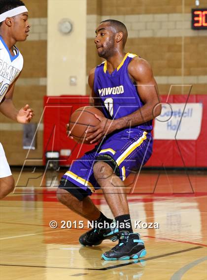 Thumbnail 2 in Lynwood vs. El Camino Real (Pacific Shores Tournament) photogallery.