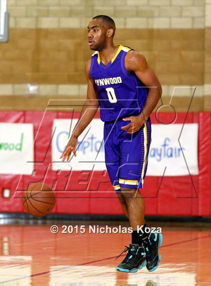 Thumbnail 3 in Lynwood vs. El Camino Real (Pacific Shores Tournament) photogallery.