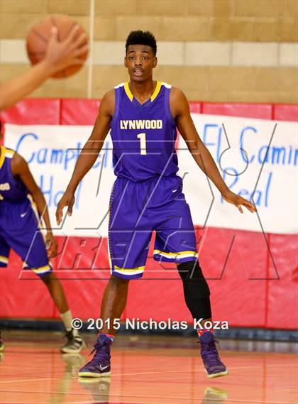 Thumbnail 1 in Lynwood vs. El Camino Real (Pacific Shores Tournament) photogallery.